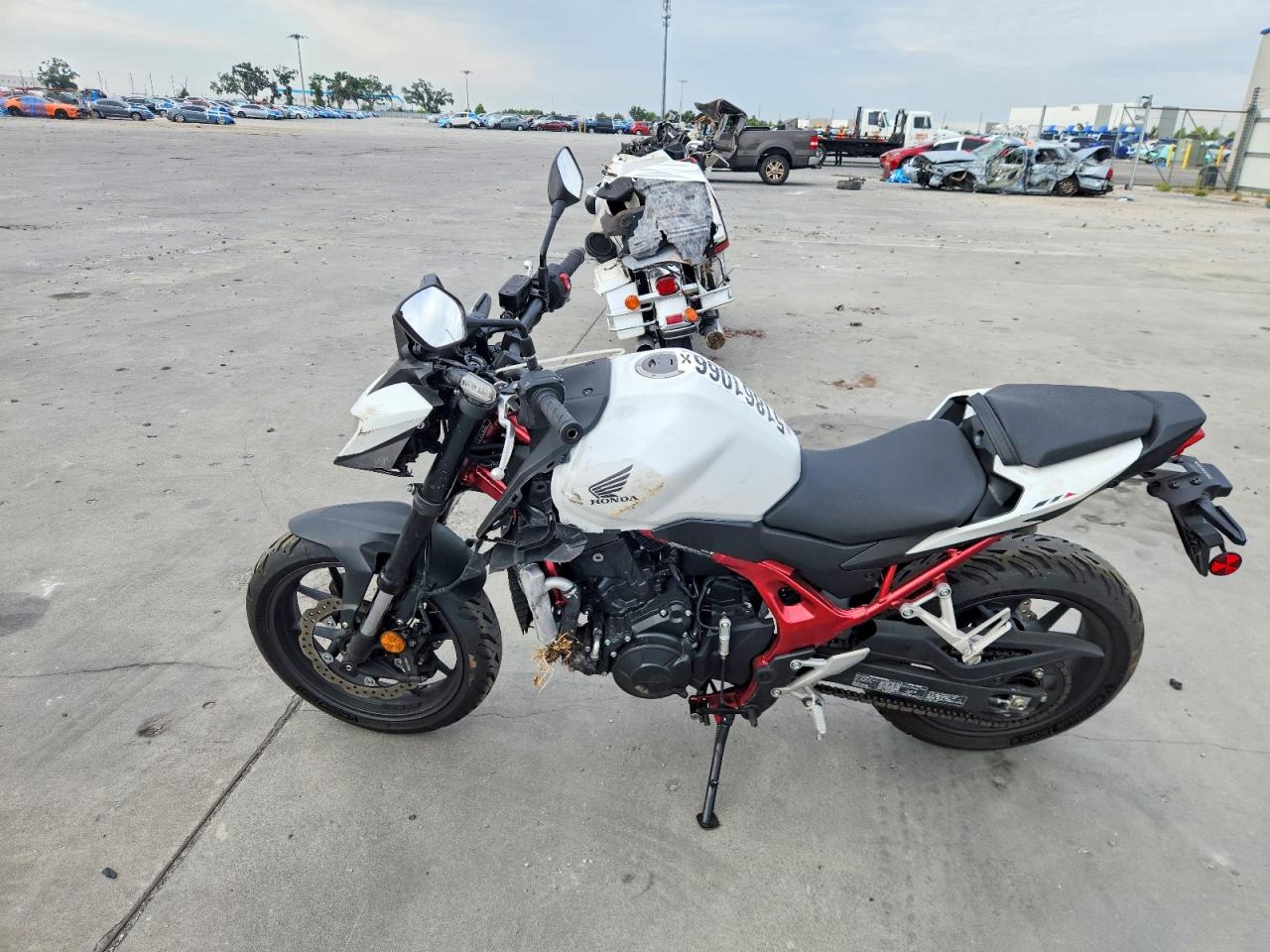2025 HONDA CB750 A — снимка 3