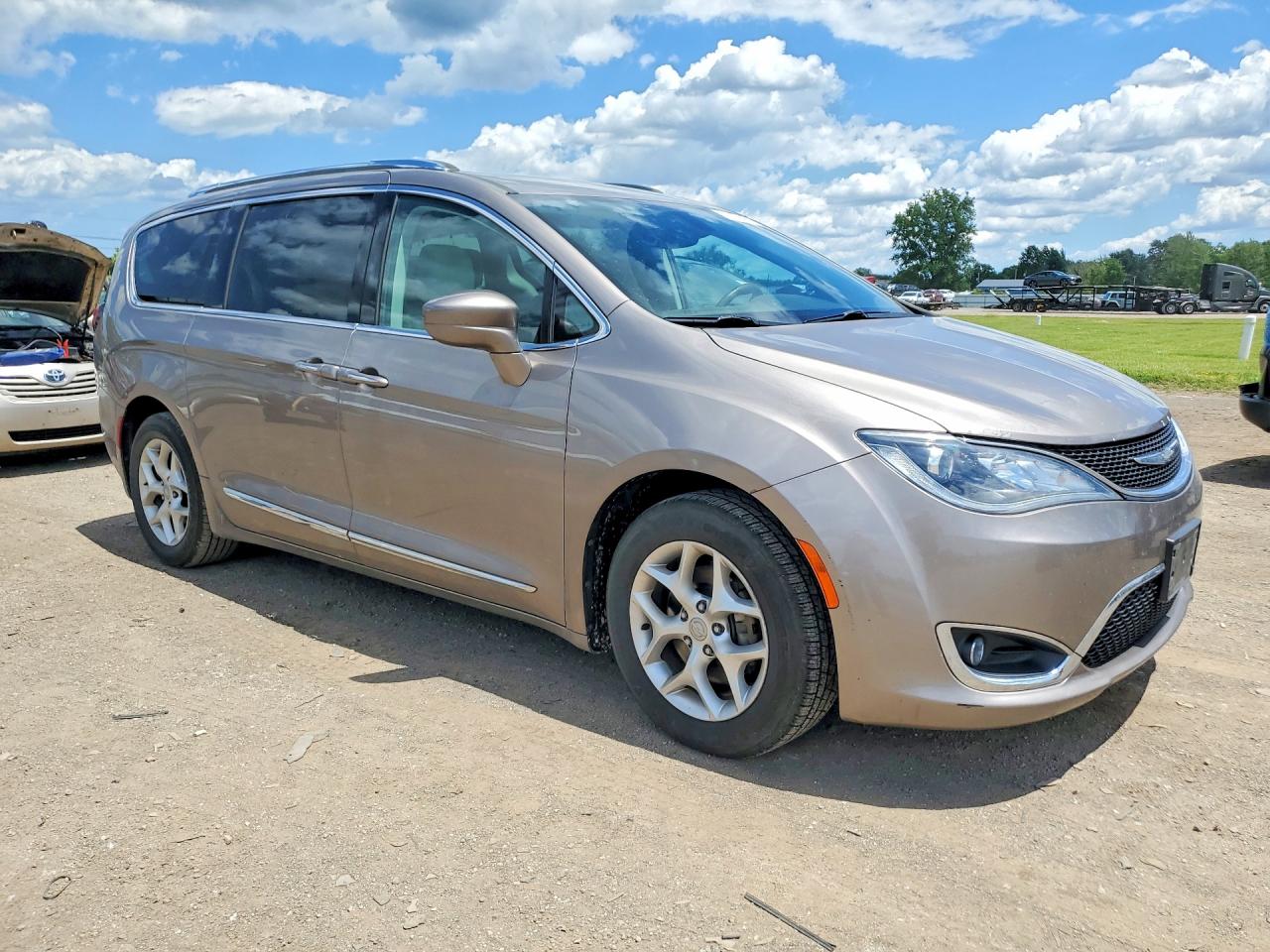 2017 CHRYSLER PACIFICA TOURING L PLUS — снимка 4