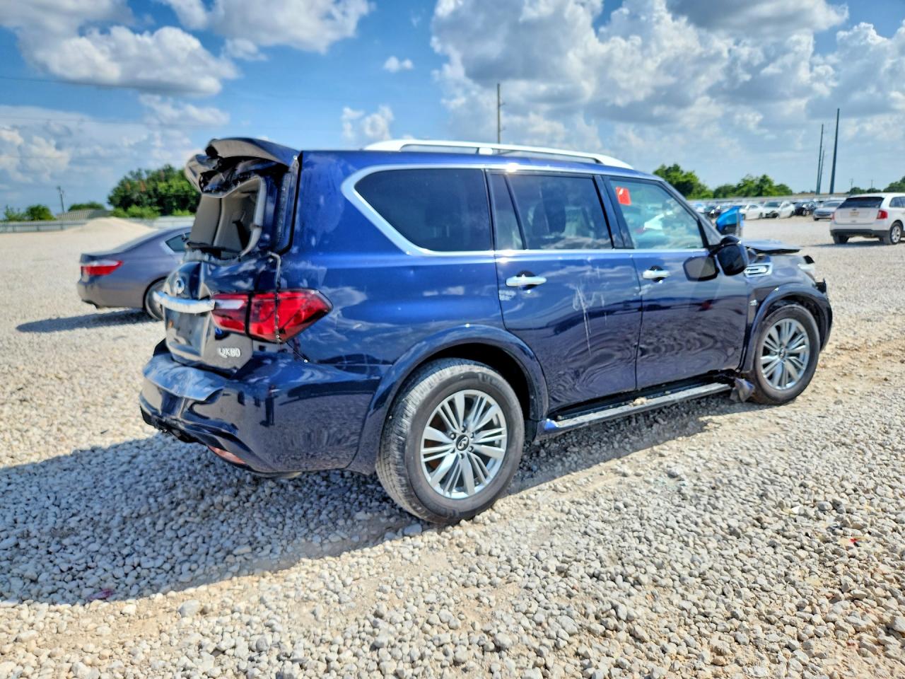 2019 INFINITI QX80 LUXE — снимка 3