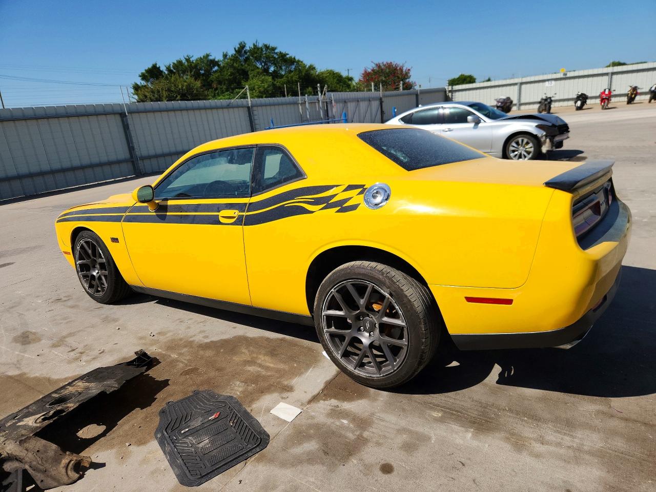 2017 DODGE CHALLENGER R/T — снимка 2