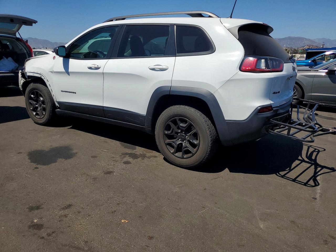 2019 JEEP CHEROKEE TRAILHAWK — снимка 2