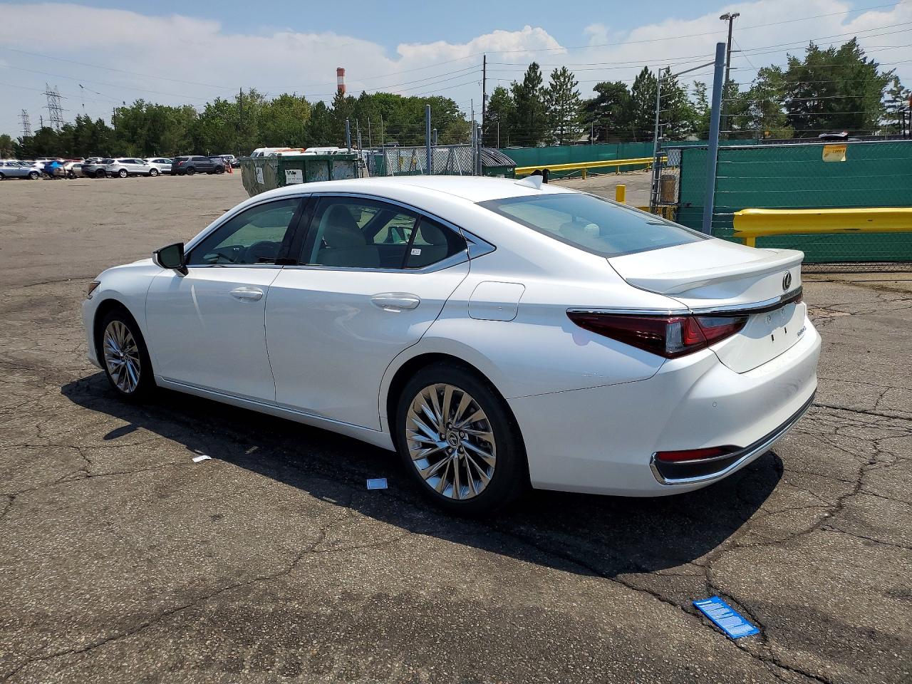 2023 LEXUS ES 300H LUXURY — снимка 2