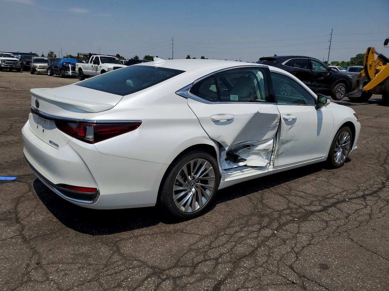 2023 LEXUS ES 300H LUXURY — снимка 3