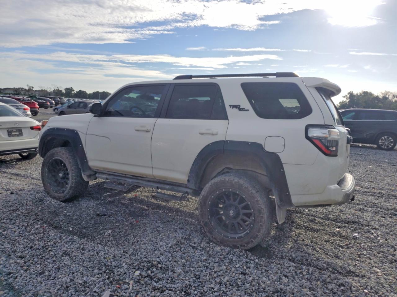 2019 TOYOTA 4RUNNER TRD OFF-ROAD — снимка 2