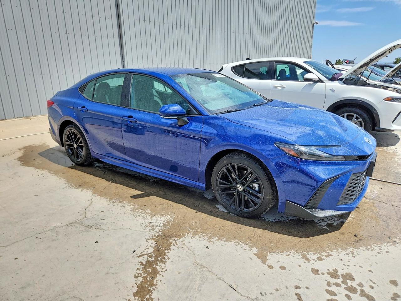 2025 TOYOTA CAMRY SE — снимка 4