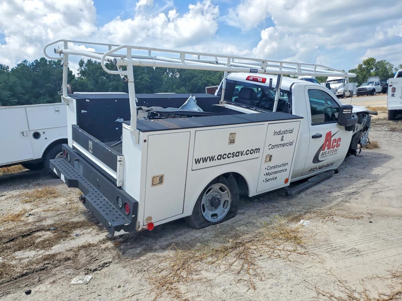 2022 CHEVROLET SILVERADO C2500 HEAVY DUTY — снимка 3