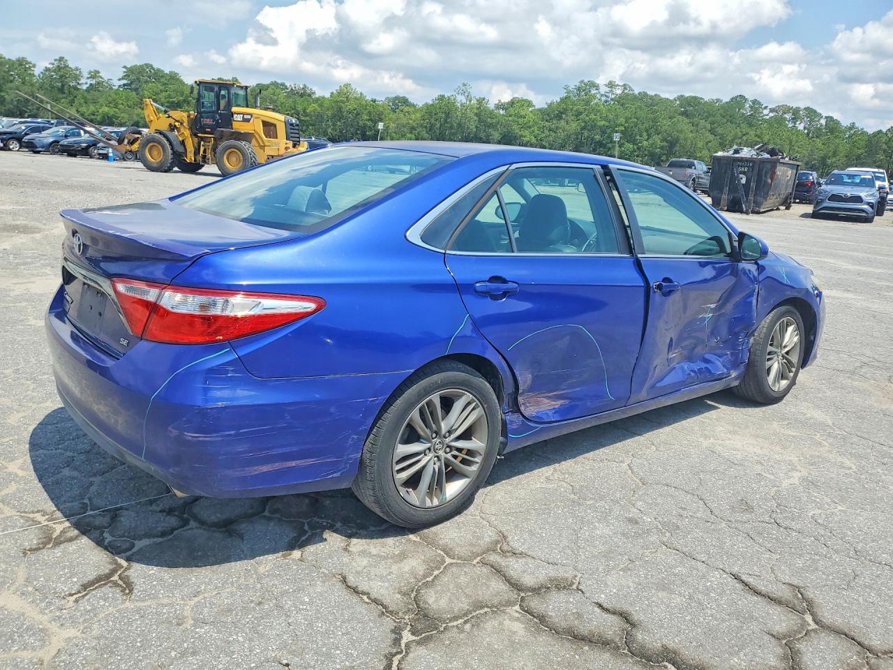 2015 TOYOTA CAMRY SE — снимка 3