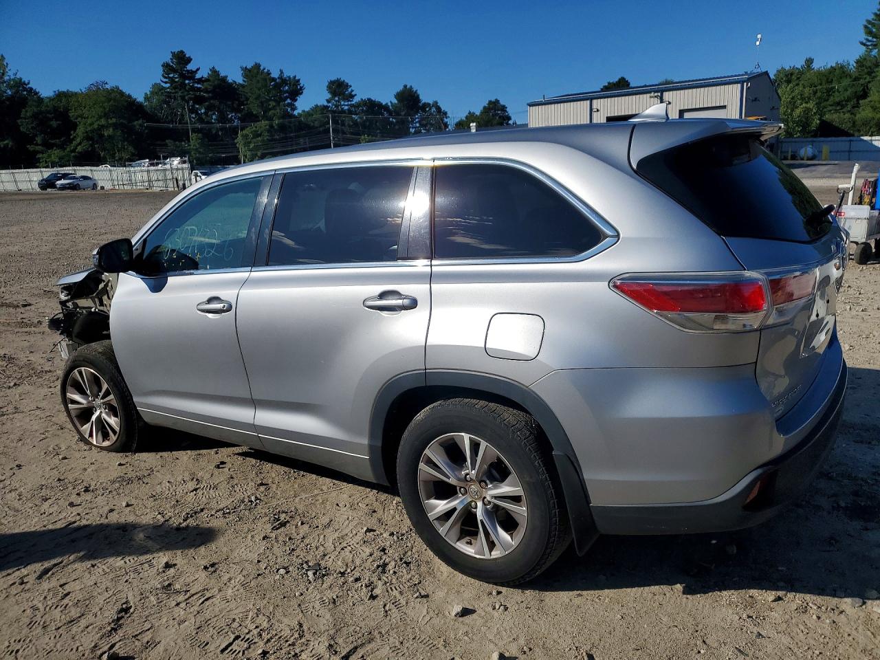 2015 TOYOTA HIGHLANDER LE PLUS — снимка 2