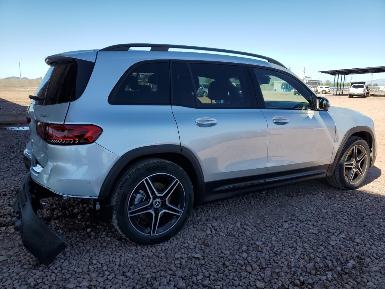 2023 MERCEDES-BENZ GLB 250 4MATIC — снимка 3
