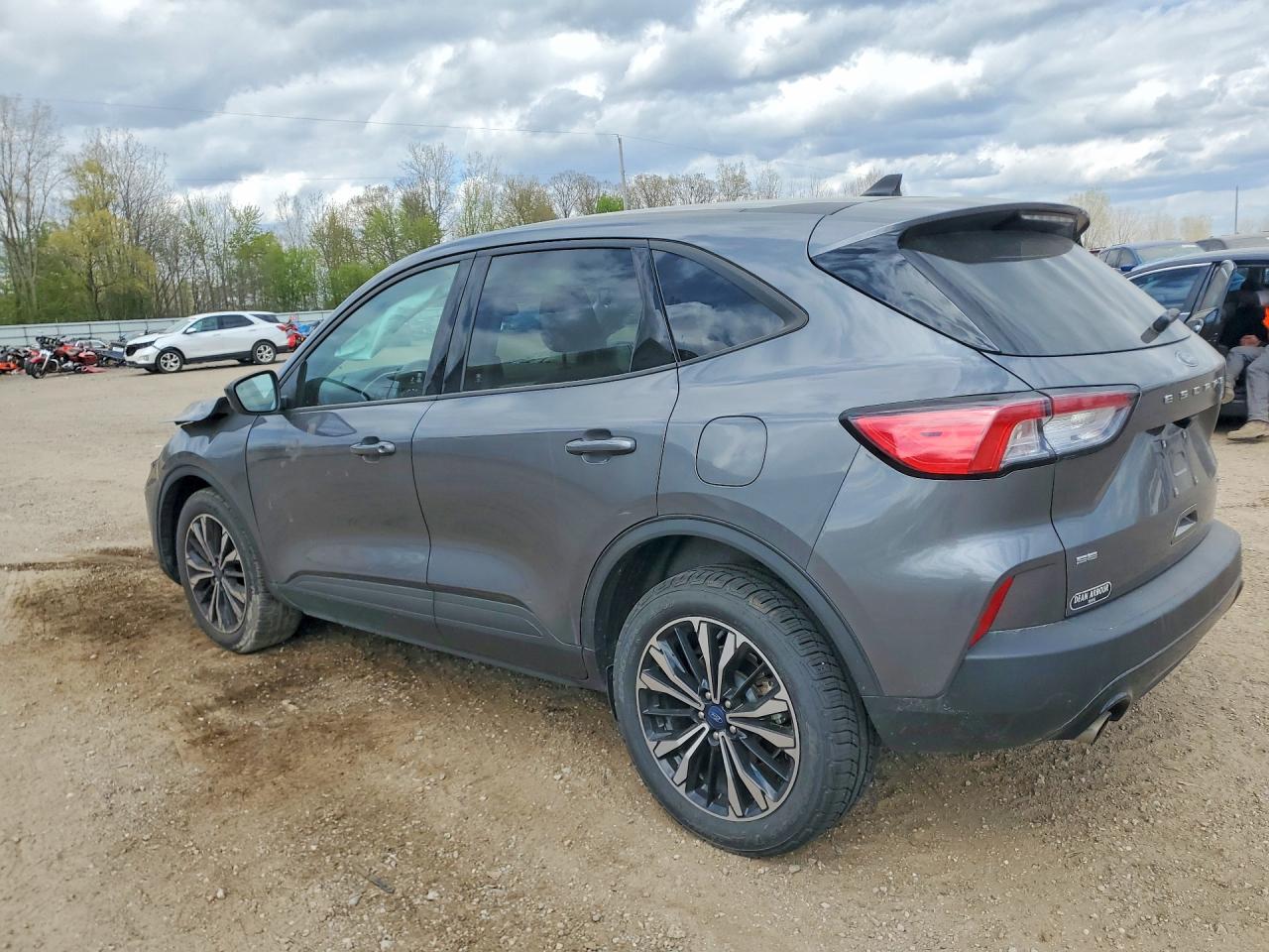 2021 FORD ESCAPE SE — снимка 2