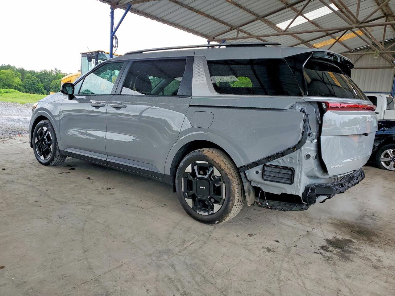 2026 KIA CARNIVAL EX — снимка 2