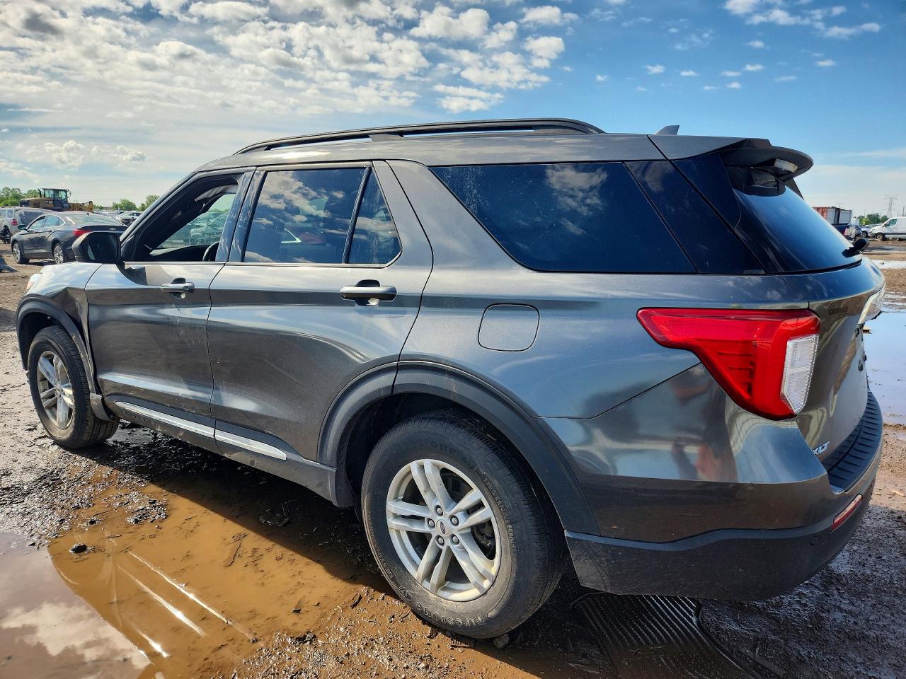 2020 FORD EXPLORER XLT — снимка 2