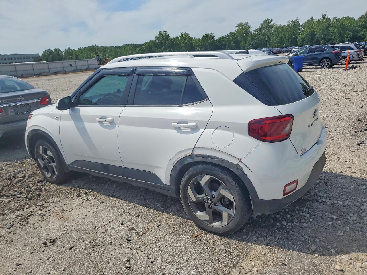 2024 HYUNDAI VENUE SEL — снимка 2