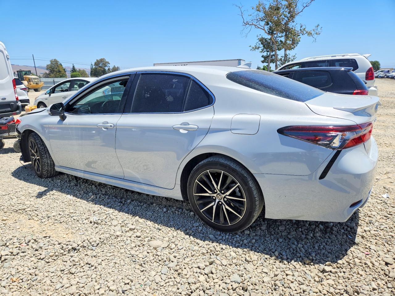 2023 TOYOTA CAMRY SE — снимка 2