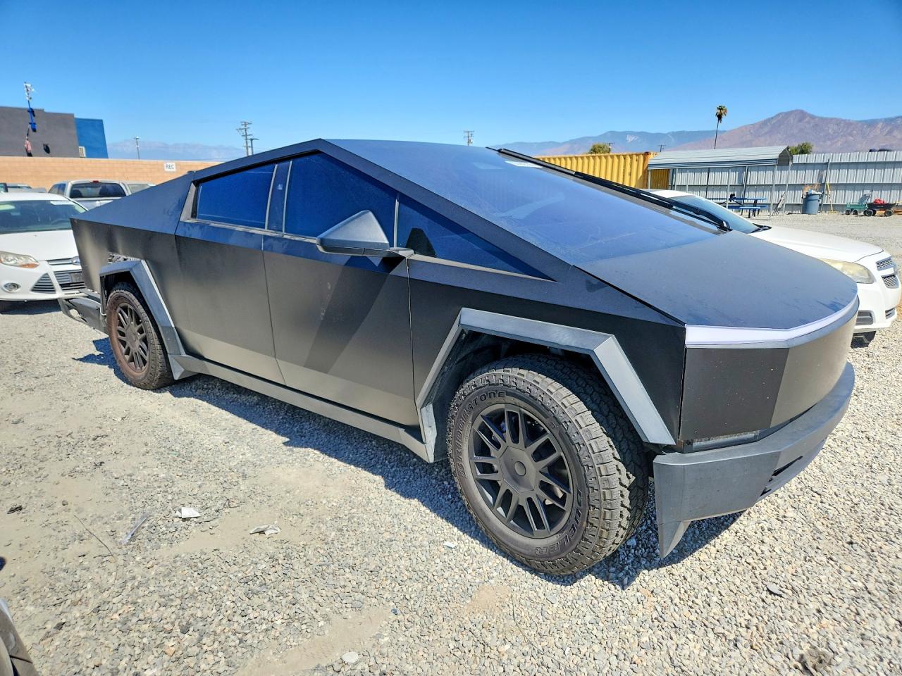 2024 TESLA CYBERTRUCK — снимка 4