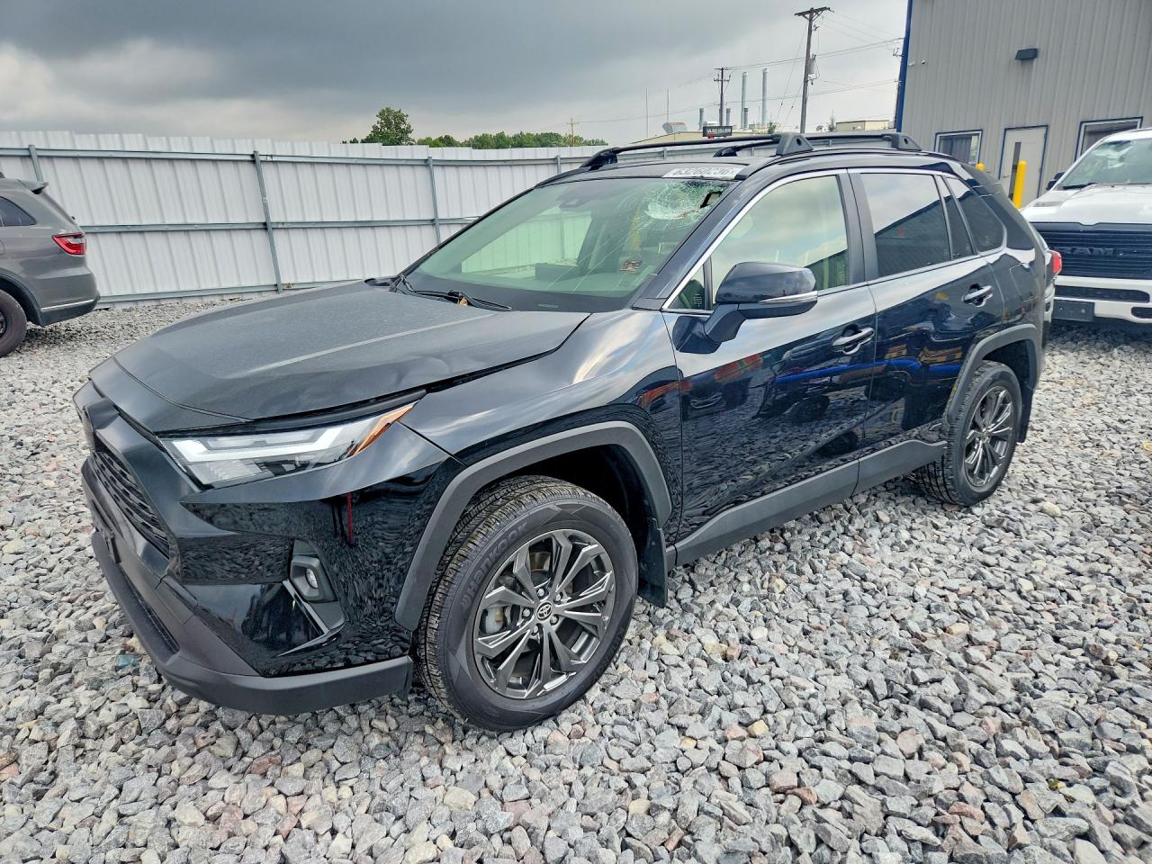 2022 TOYOTA RAV4 XLE PREMIUM