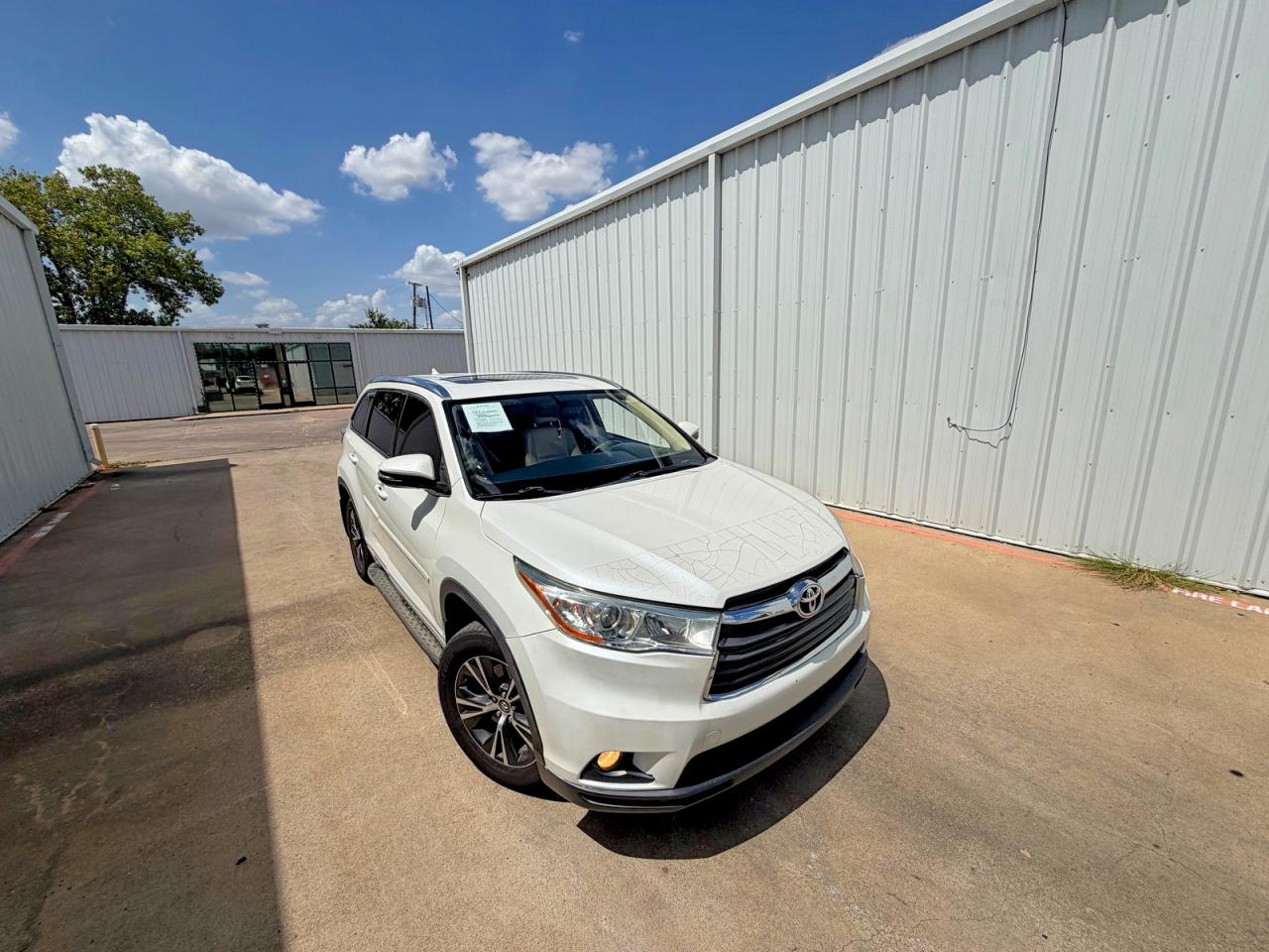 2016 TOYOTA HIGHLANDER XLE