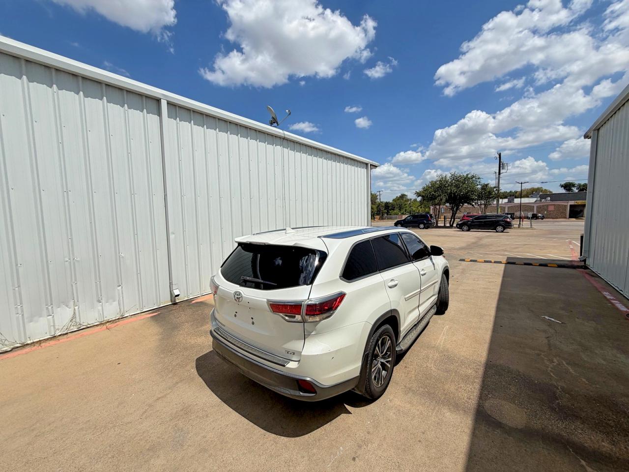 2016 TOYOTA HIGHLANDER XLE — снимка 4
