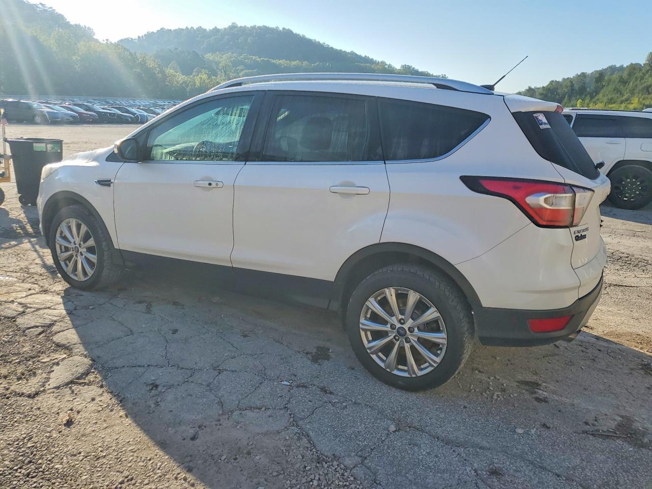 2017 FORD ESCAPE TITANIUM — снимка 2