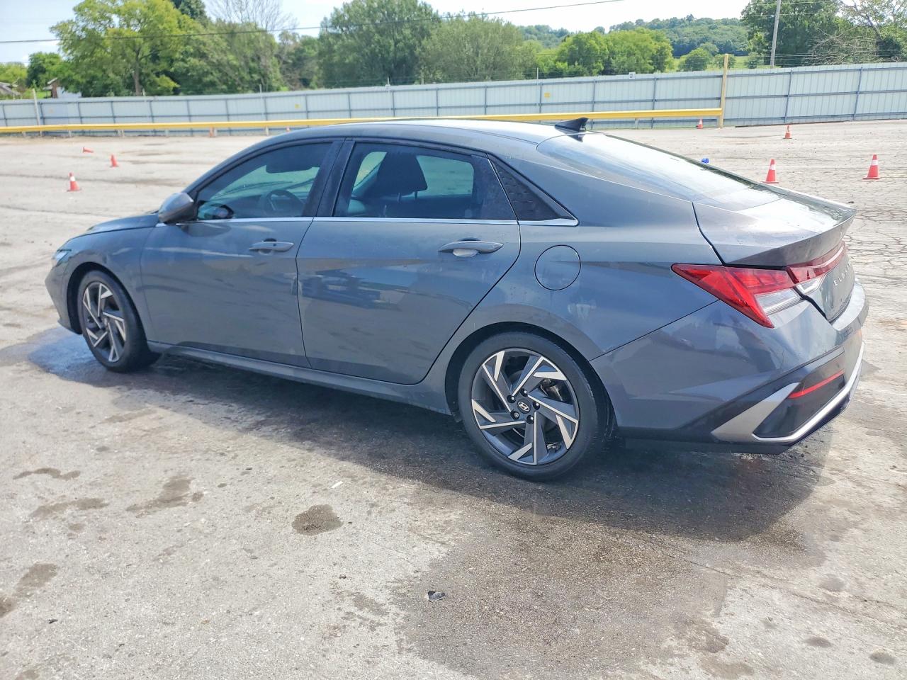 2024 HYUNDAI ELANTRA SEL — снимка 2