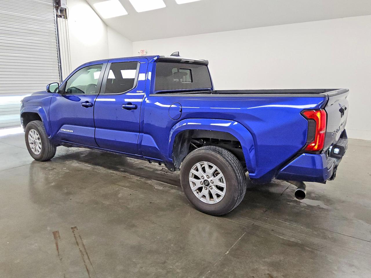 2025 TOYOTA TACOMA SR5 — снимка 2