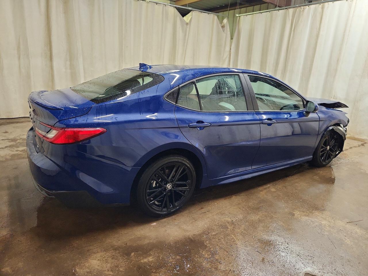 2025 TOYOTA CAMRY SE — снимка 3