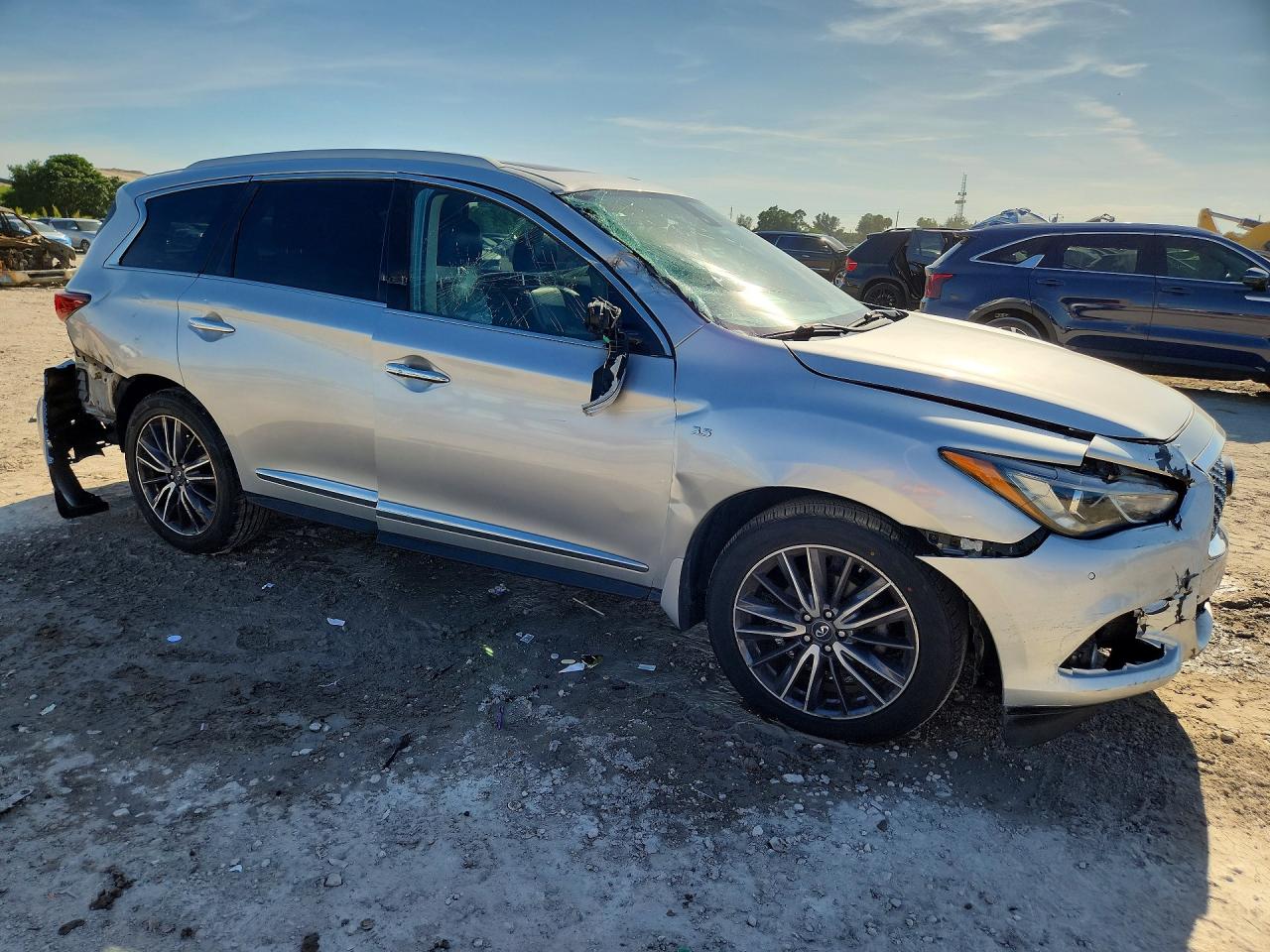 2017 INFINITI QX60 BASE — снимка 4