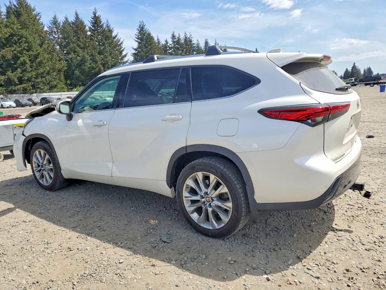 2021 TOYOTA HIGHLANDER LIMITED — снимка 2