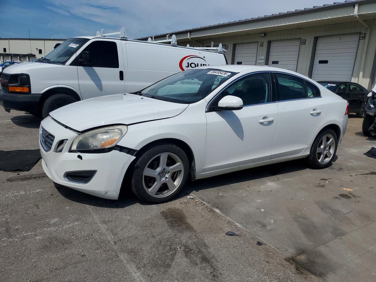 2013 VOLVO S60 T5