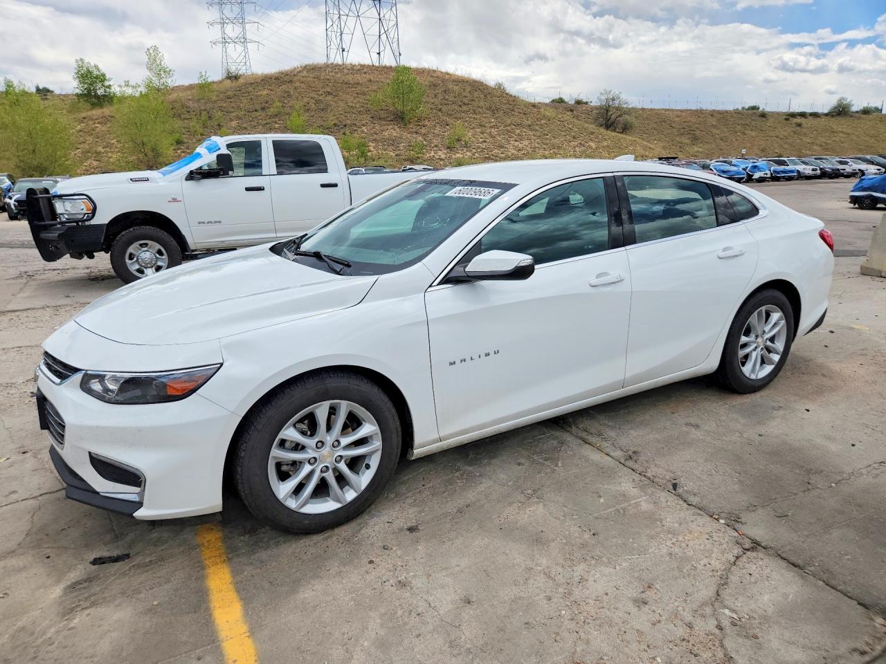 2017 CHEVROLET MALIBU LT