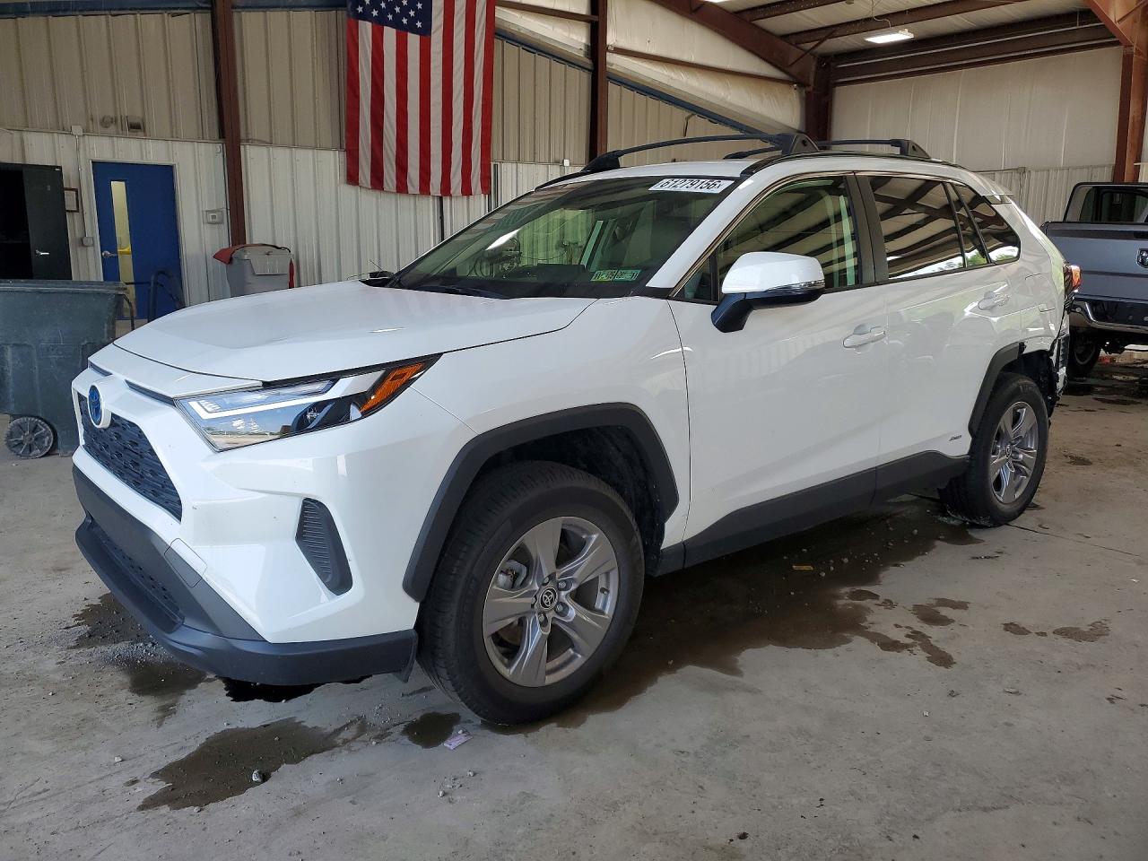 2022 TOYOTA RAV4 XLE