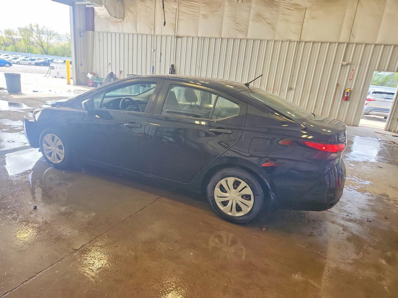 2020 NISSAN VERSA S — снимка 2