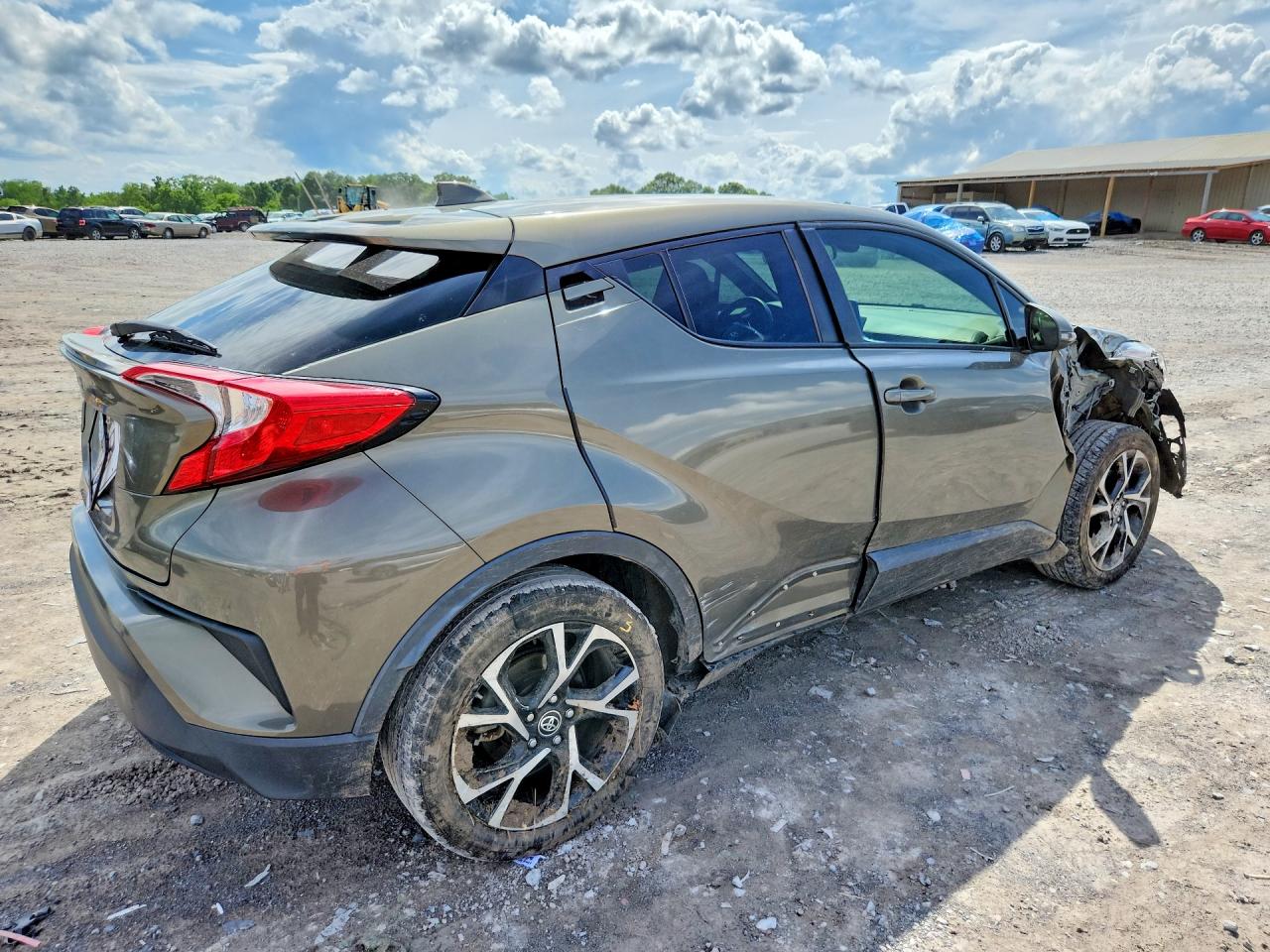 2021 TOYOTA C-HR XLE — снимка 3