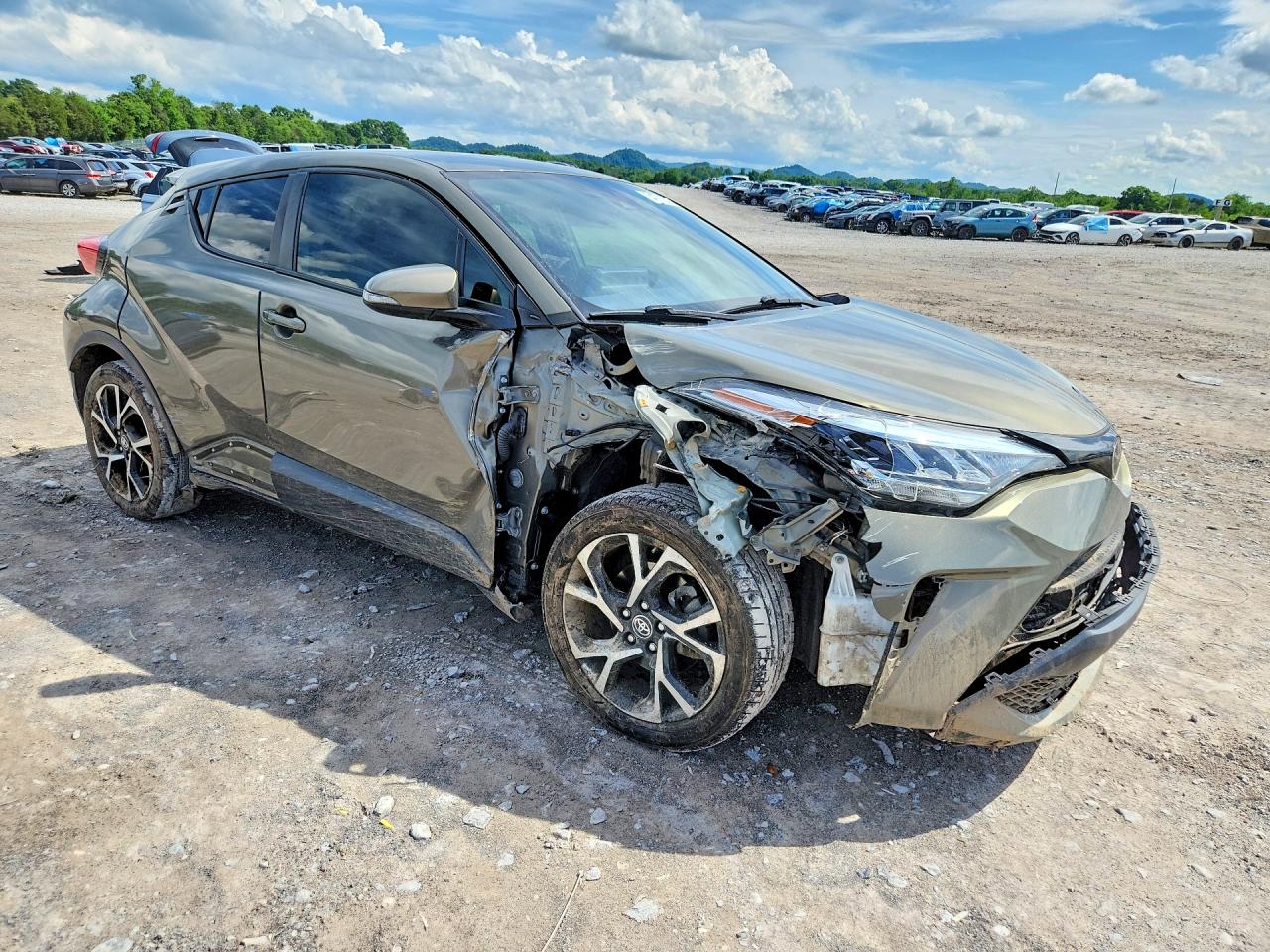 2021 TOYOTA C-HR XLE — снимка 4