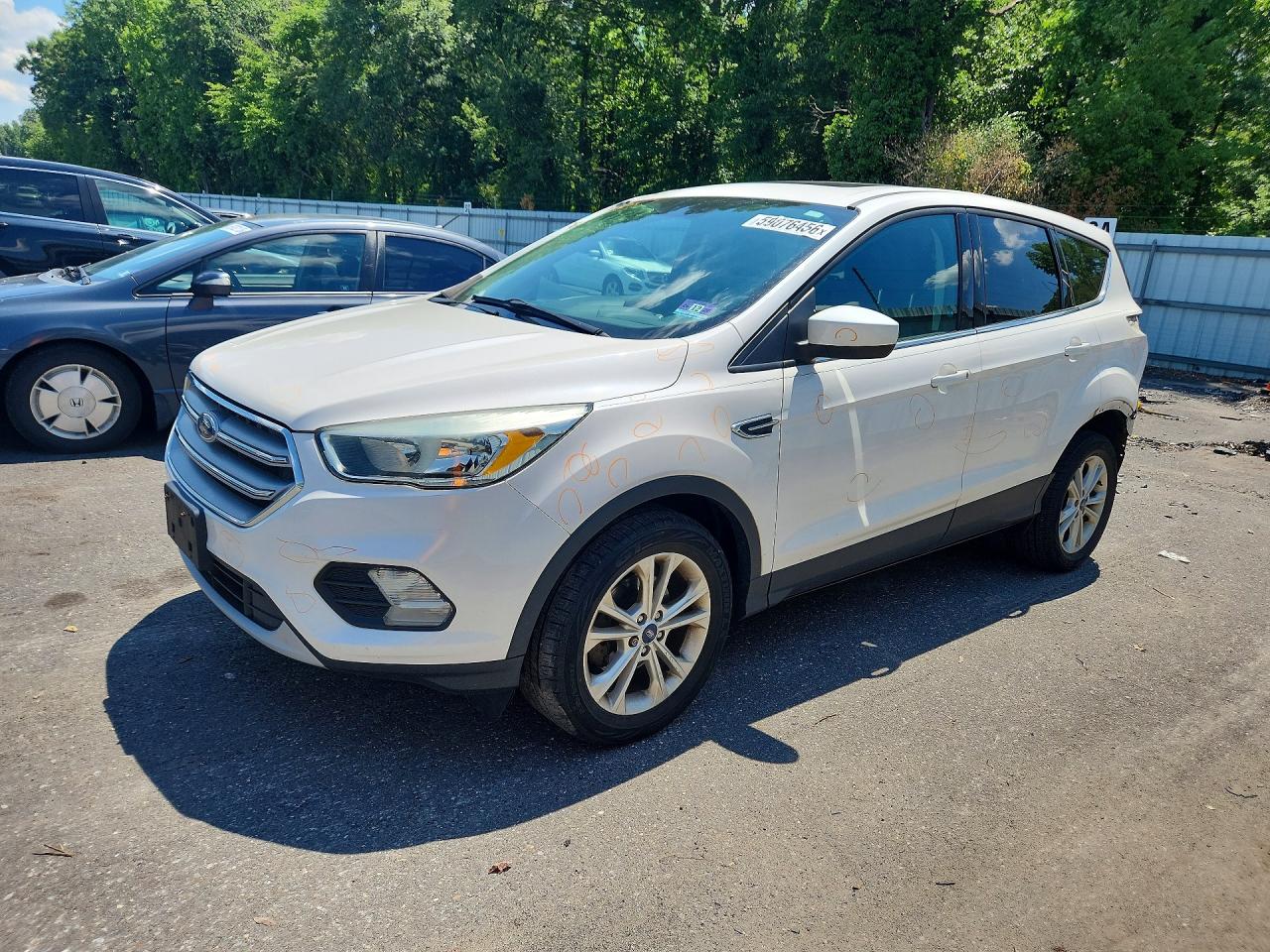 2017 FORD ESCAPE SE