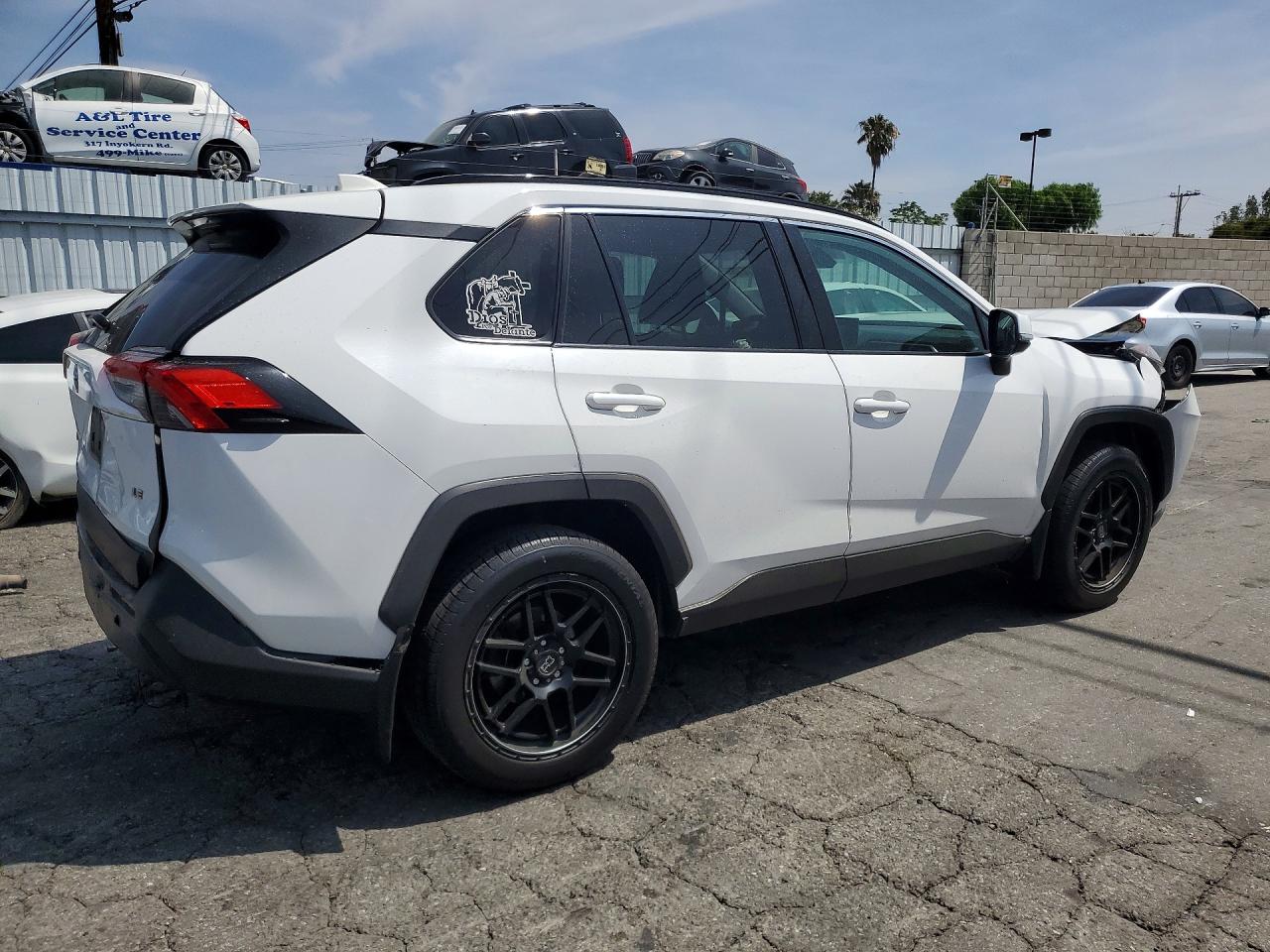2019 TOYOTA RAV4 LE — снимка 3