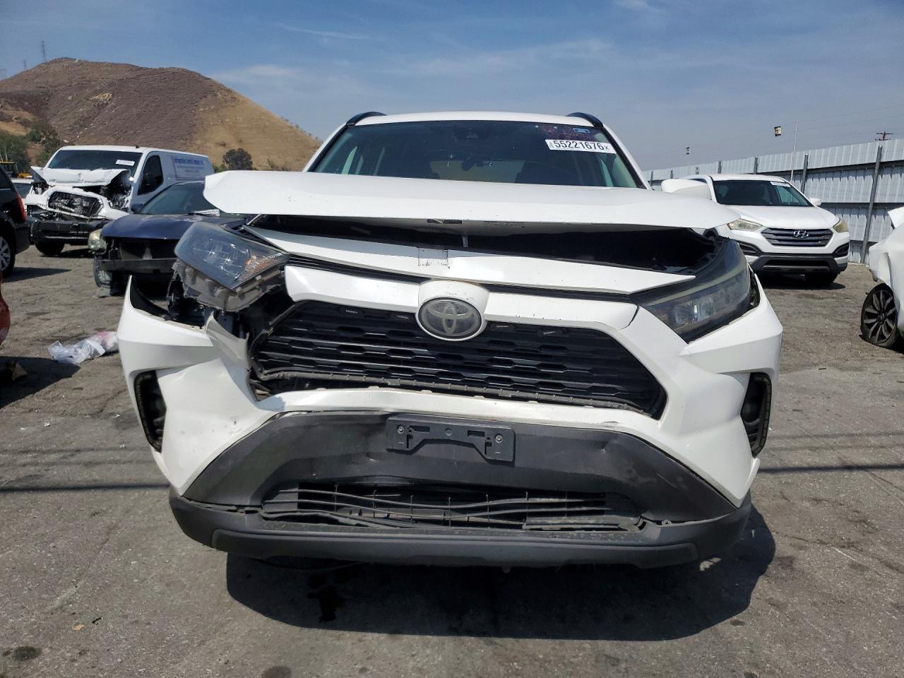 2019 TOYOTA RAV4 LE — снимка 5