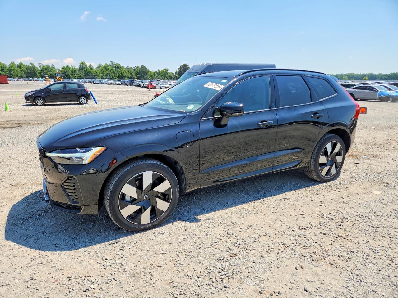 2025 VOLVO XC60 PLUS