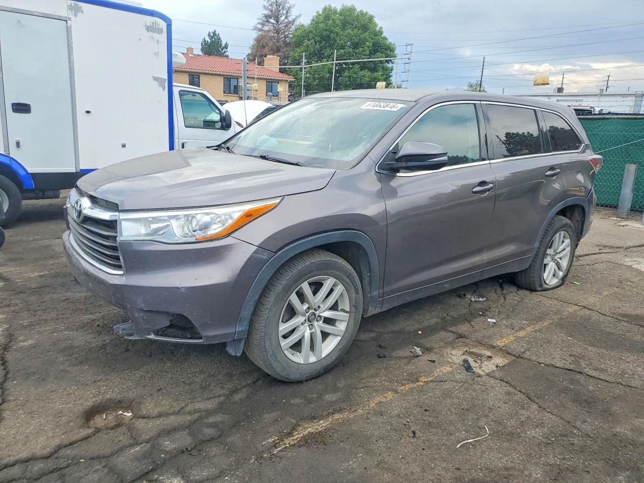 2016 TOYOTA HIGHLANDER LE