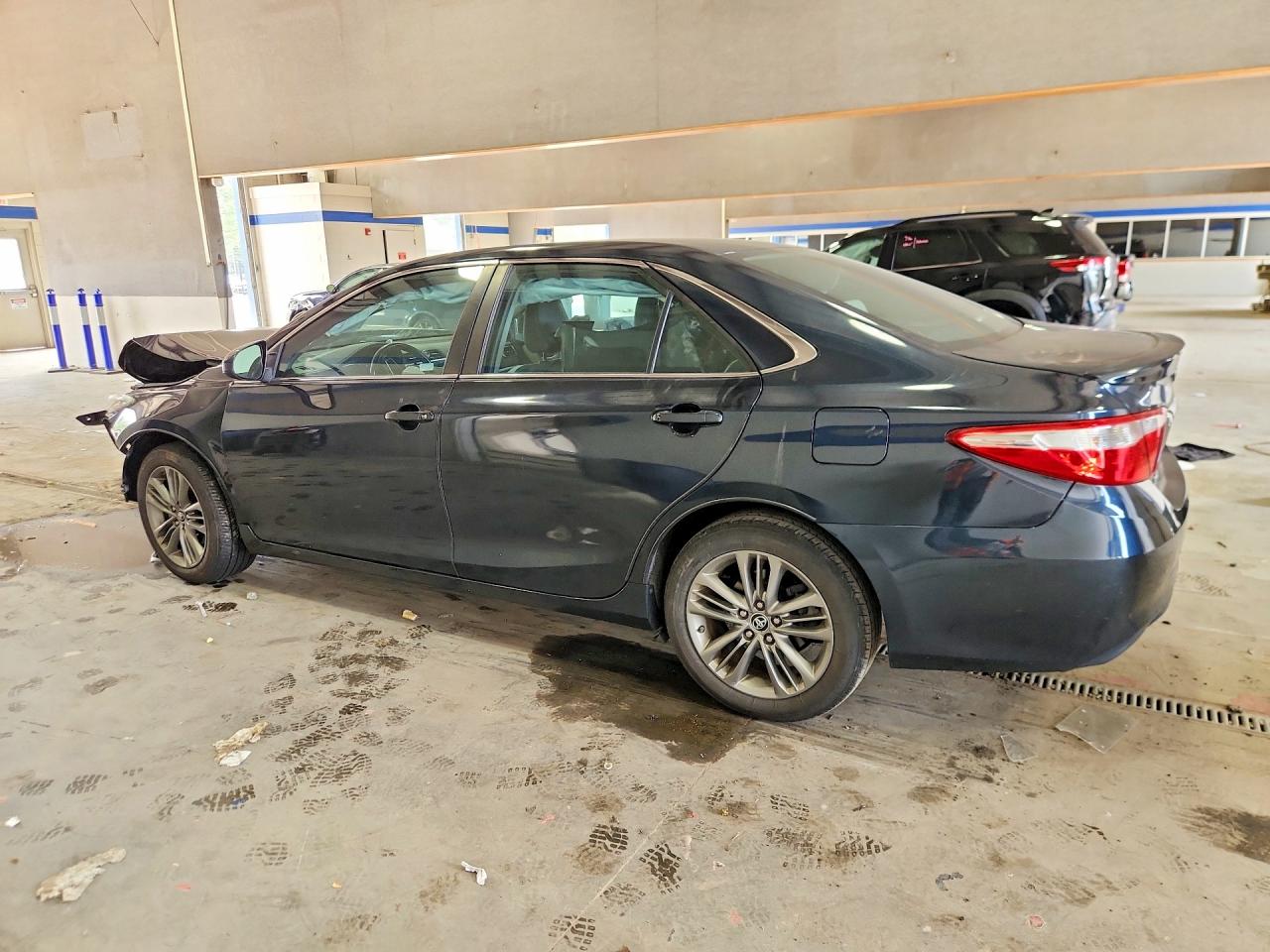 2016 TOYOTA CAMRY SE — снимка 2