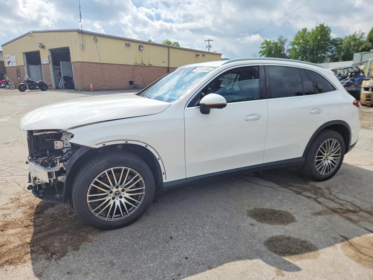 2025 MERCEDES-BENZ GLC 300 4MATIC