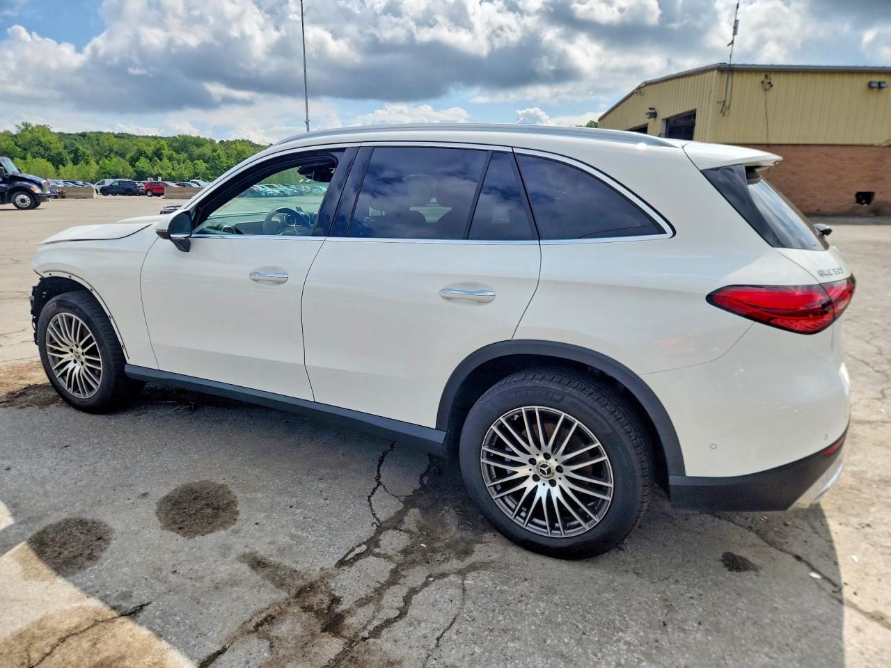 2025 MERCEDES-BENZ GLC 300 4MATIC — снимка 2