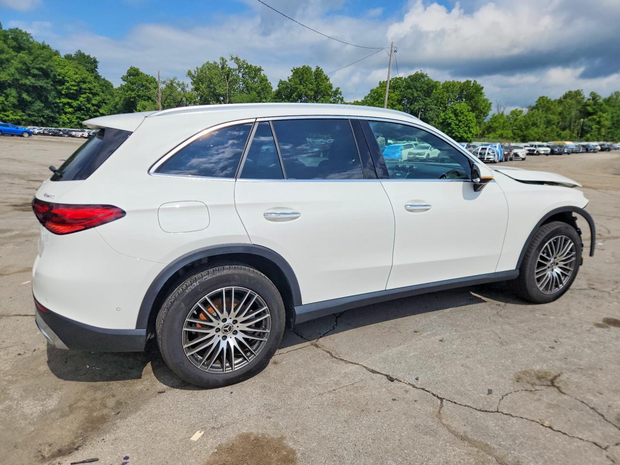 2025 MERCEDES-BENZ GLC 300 4MATIC — снимка 3