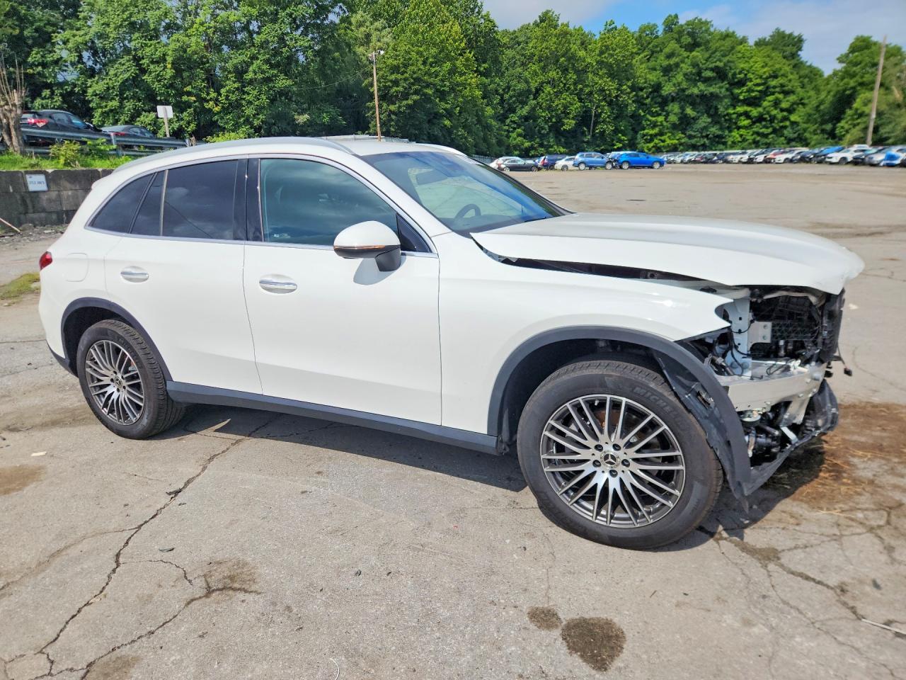 2025 MERCEDES-BENZ GLC 300 4MATIC — снимка 4