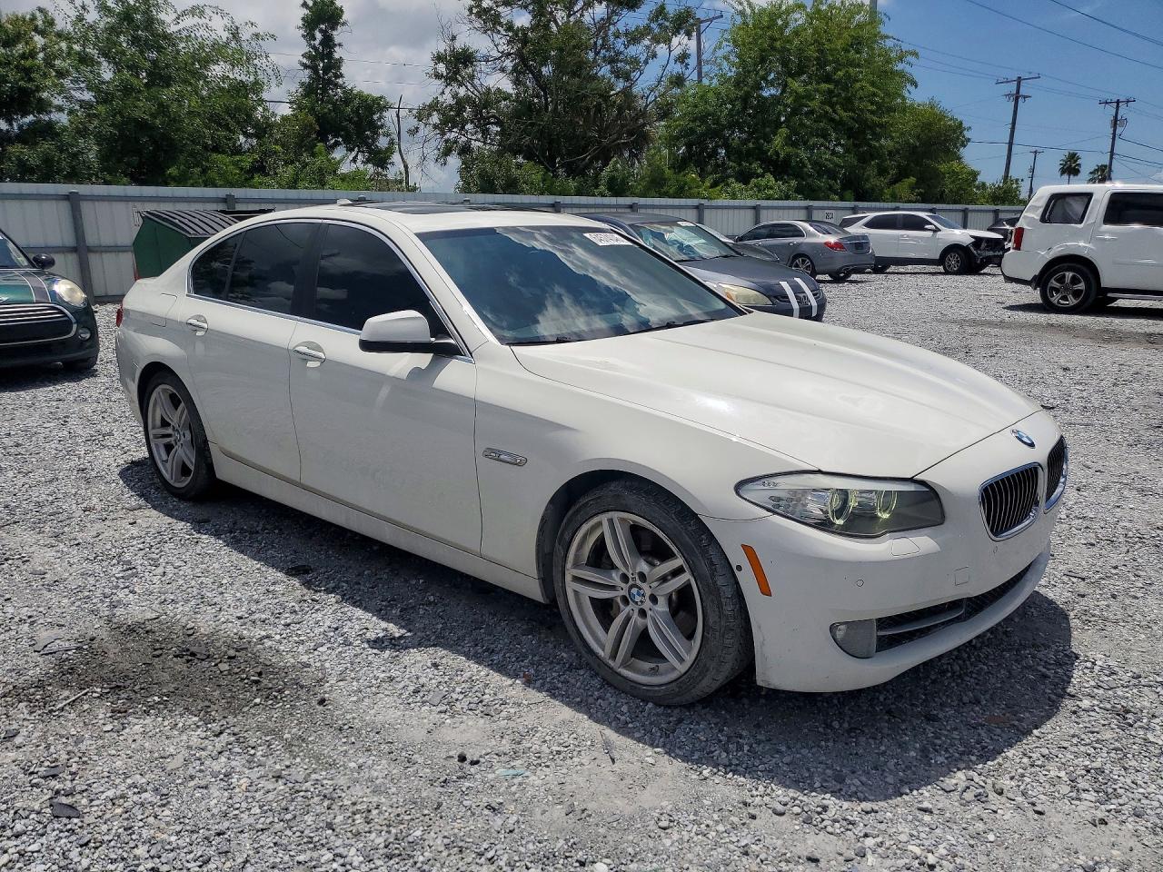 2013 BMW 535 I — снимка 4