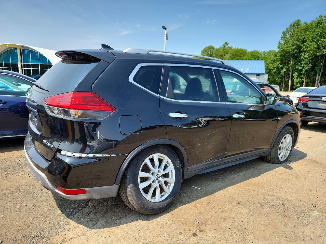 2017 NISSAN ROGUE SV — снимка 3