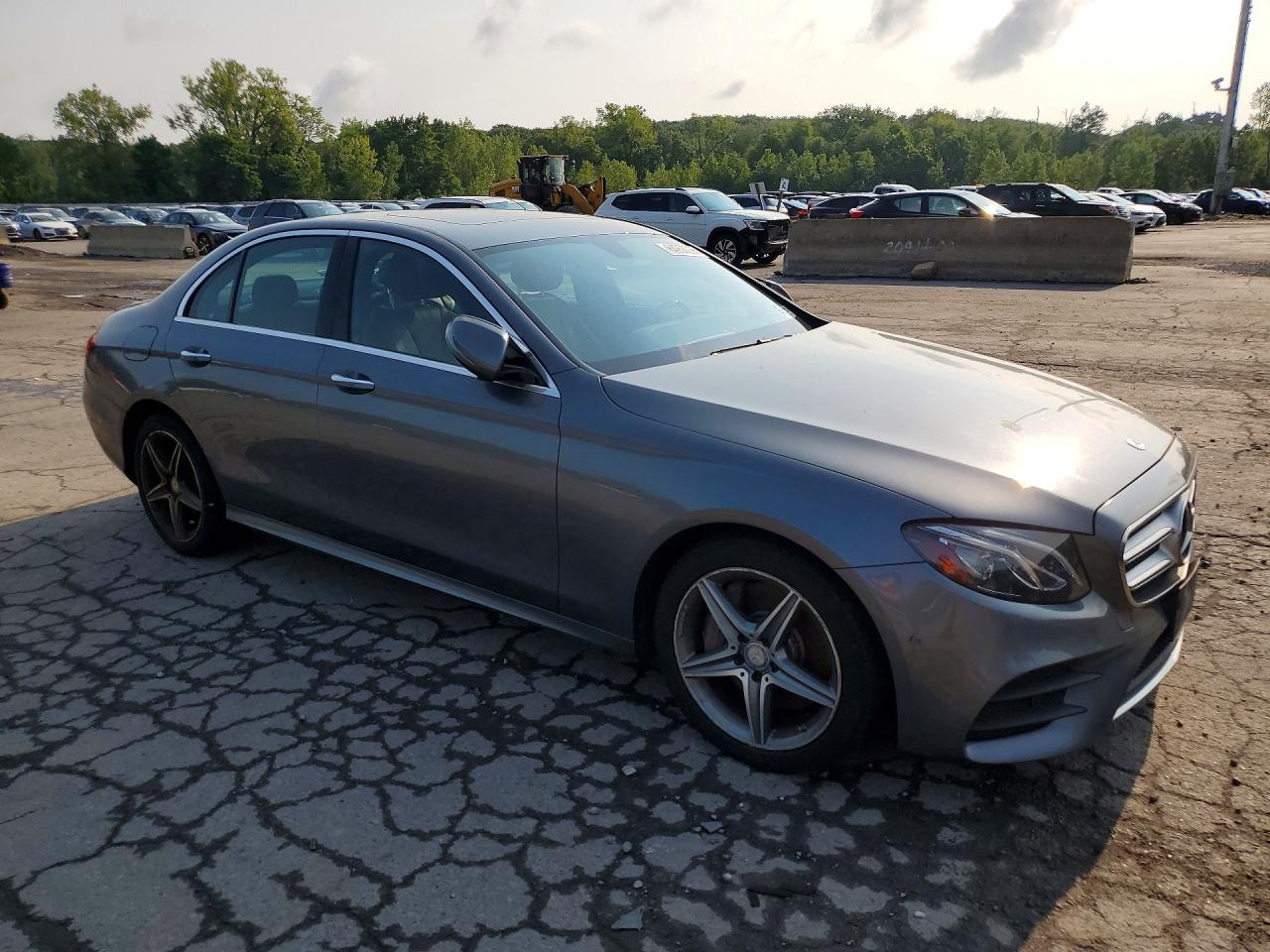 2017 MERCEDES-BENZ E 300 4MATIC — снимка 4