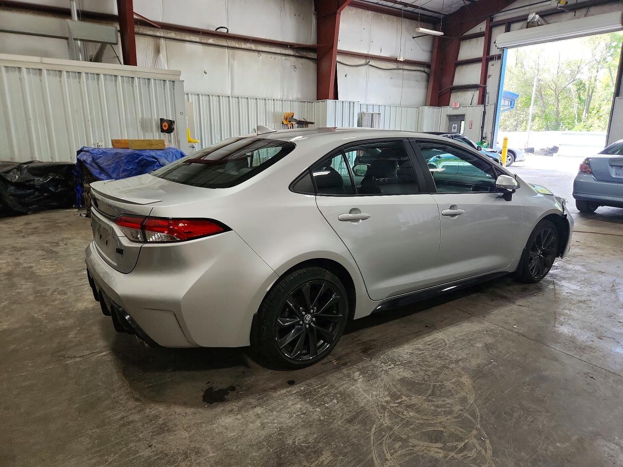 2025 TOYOTA COROLLA SE — снимка 3
