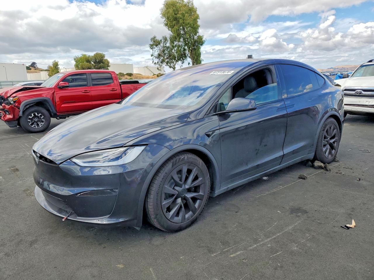 2025 TESLA MODEL X