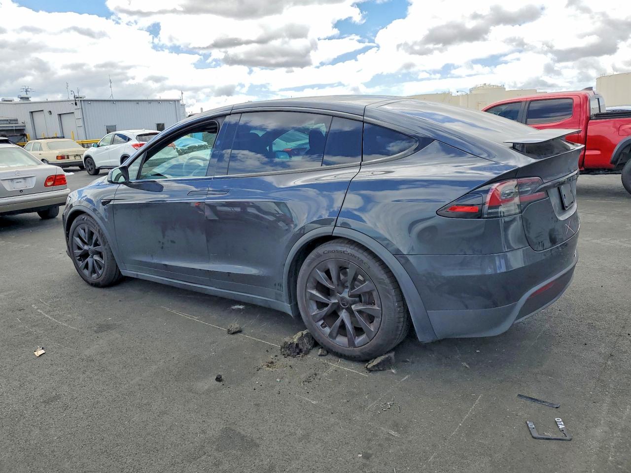 2025 TESLA MODEL X — снимка 2